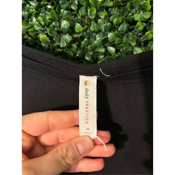 Anthropologie Daily Practice Draped Cut Out Top Sz XS Black - Picture 5 of 6